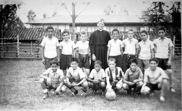 grupos-apostolica-santa-rosa-de-cabal-padres-vicentinos (51)