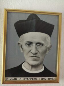 rectores-apostolica-santa-rosa-de-cabal (23)